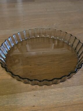 Arcopal Smoked Glass Fluted Tart/ Pie Dish - 10.5" :France- Vintage